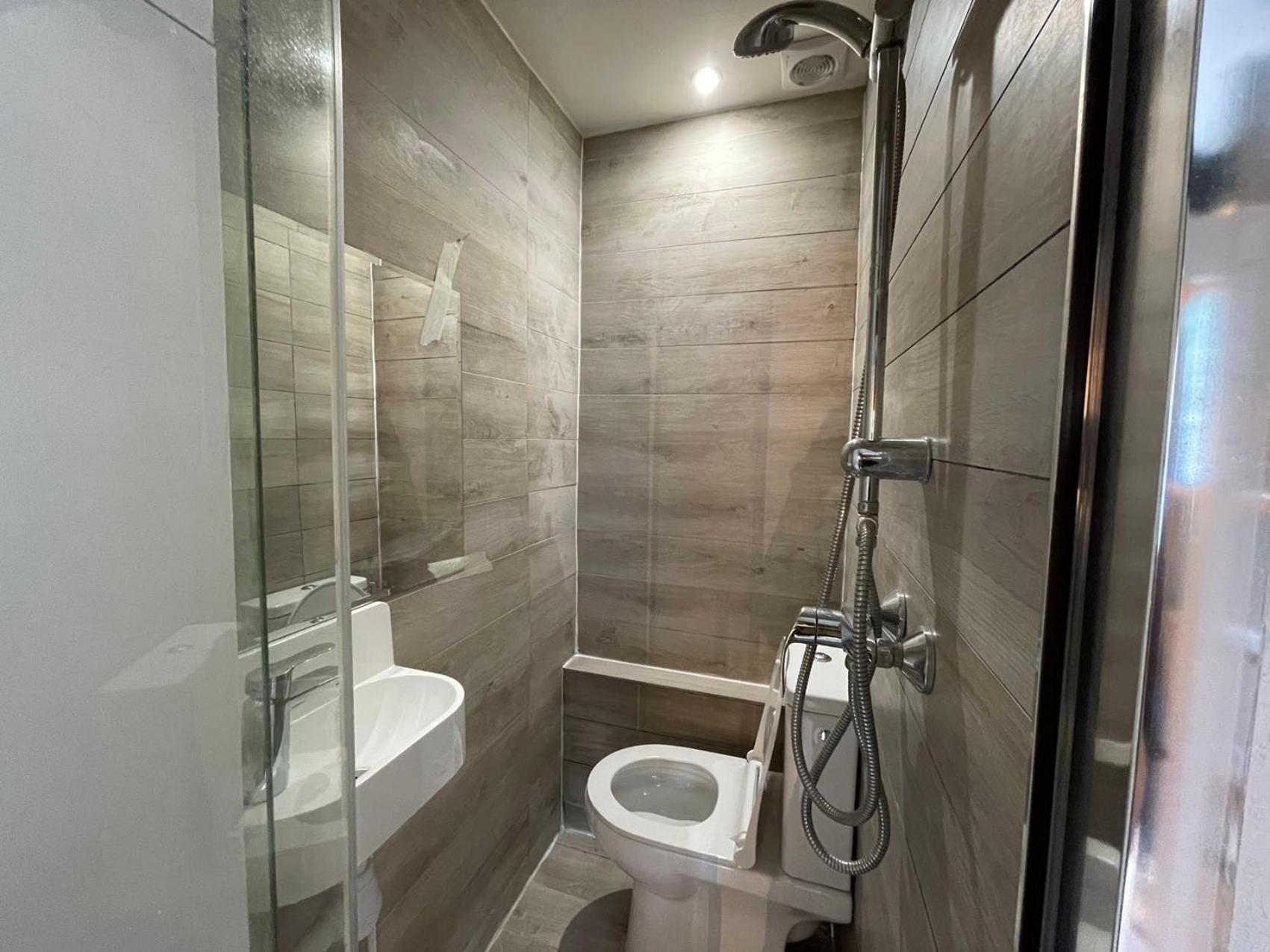 Appartement Studette Pour Etudiante, Proche De La Tour Eiffel *